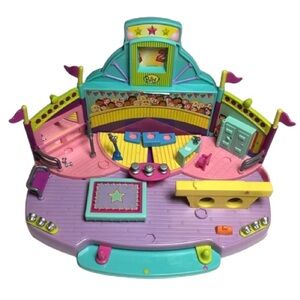 1999 Blue Bird Polly Pocket Magical Movin Excersize Gym